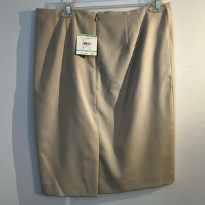 NEW W/ TAGS ANN KLEIN KNEE LENGTH SKIRT IN HEATHER BEACHWOOD WOMENS SIZE 8